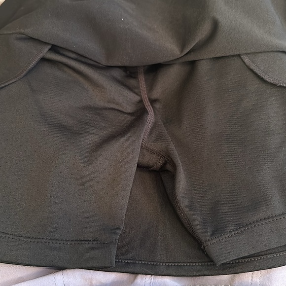 Athleta ST Black Reflective Decal Skort EUC - Picture 5 of 6